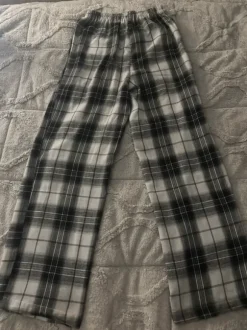Spodnie w kratke
