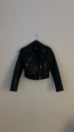 Stradivarius nahkatakki