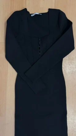 Sukienka Bershka M z “gorsetem”