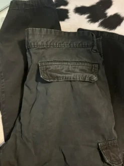 Suorat mustat tasku housut