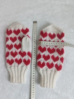 Sydänkuvioiset lapaset