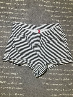 Taskulliset kesä shortsit