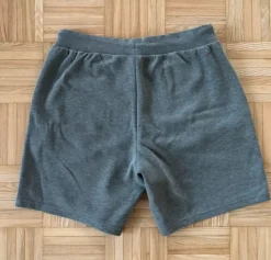 Taskulliset shortsit