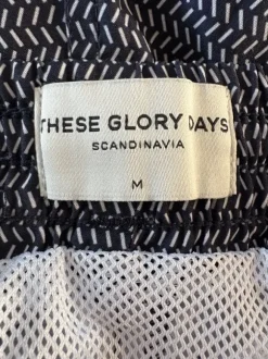 These Glory Days Uimashortsit