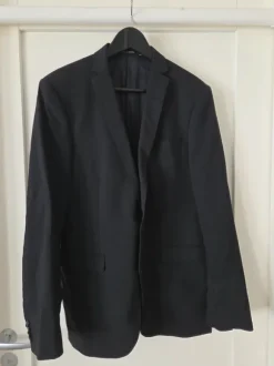 Tiger of Sweden miesten puku