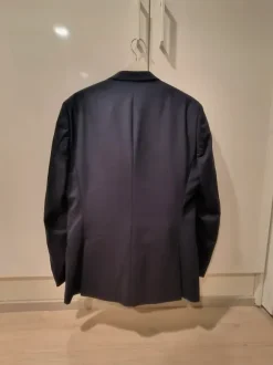 Tiger of Sweden -puku