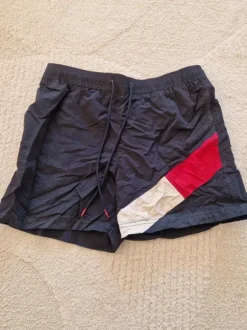 Tommy Hilfiger uimashortsit