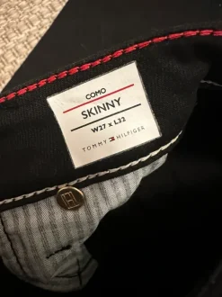 Tommy Hilfigerin housut