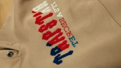 Trapstar hoodie beige koko:M (mutta menee enemmän menee S)