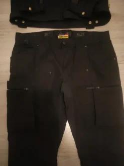 Työtakki ja työhousut