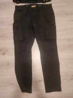 Työtakki ja työhousut