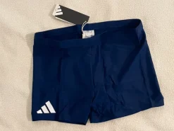 Uimahousut Adidas, käyttämättömät