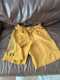 Under Armour - urheilushortsit