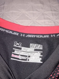 Under Armour urheilu t-paita