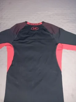 Under Armour urheilu t-paita