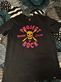 UnderAmour treenipaita