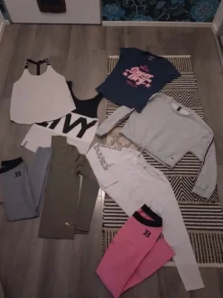 Urheiluvaatteita s-m