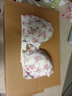 Uudet topatut rintaliivit(629)