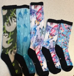 Uusia, käyttämättömiä sukat – tyylikkäät kuvatukset