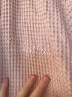 Vaaleanpunainen kypytakki