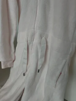 Vaaleanpunainen oloasu