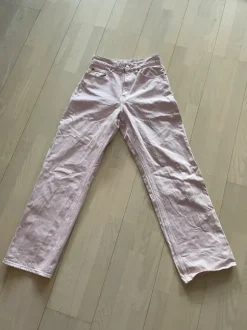 Vaaleanpunaiset farkut H&M koko 38