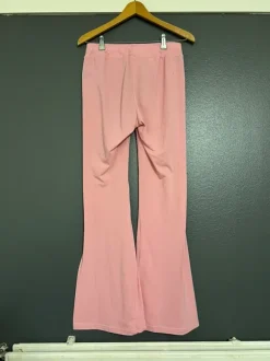 Vaaleanpunaiset olohousut