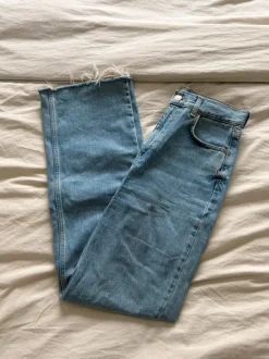 Vaaleansiniset farkut