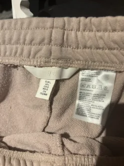 Vaaleat collegeshortsit