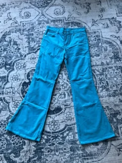 Vakosamettihousut (32)