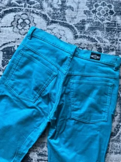 Vakosamettihousut (32)