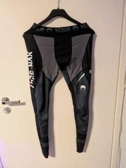 Venum Bandagen Sport Leggings Mens M