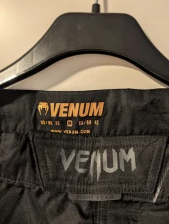 Venum shorts Mens M MMA Muay Thai Brazilian Jiujutsu