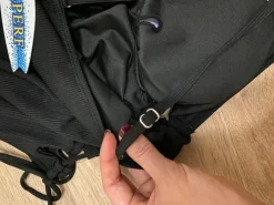 Vientisas maudymosi kostiumėlis