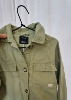 Vihreä lyhyt puuvilla takki