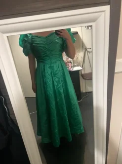 Vihree vintage mekko