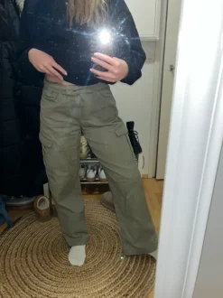 Vihreät Cargo-housut