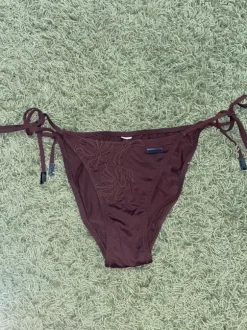 Vintage bikinejen alaosa