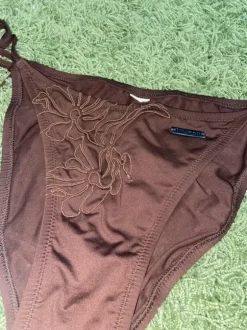 Vintage bikinejen alaosa