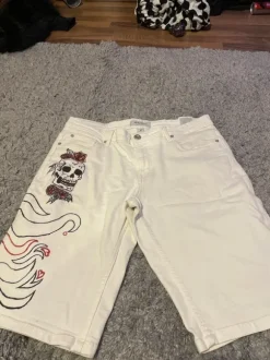 White alt baggy jorts